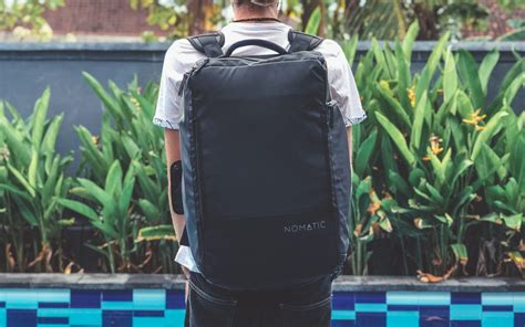 nomatic travel bag review